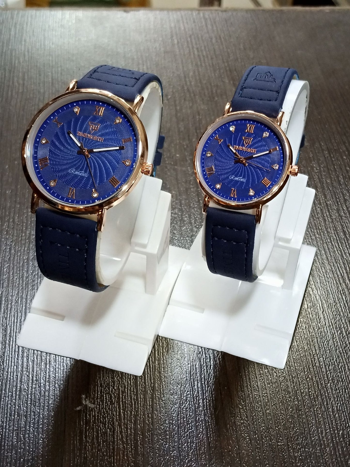 2Pcs/Set Couple Watches For Love...