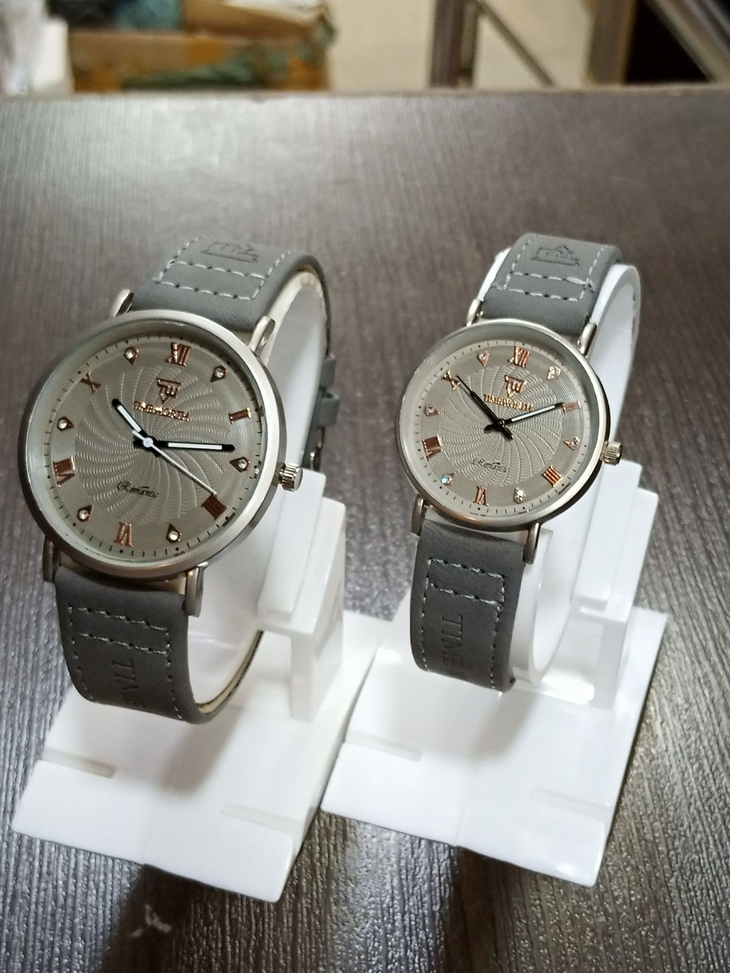 2Pcs/Set Couple Watches For Love...